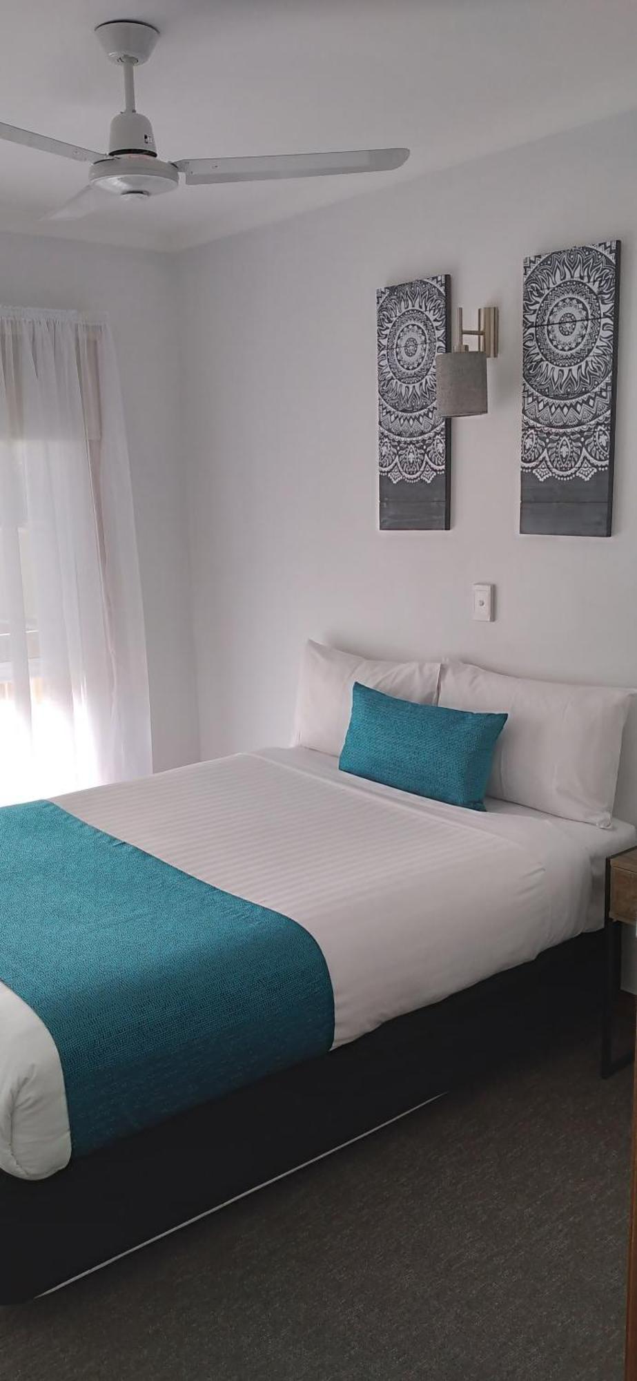 Centrepoint Motel Deniliquin Eksteriør bilde