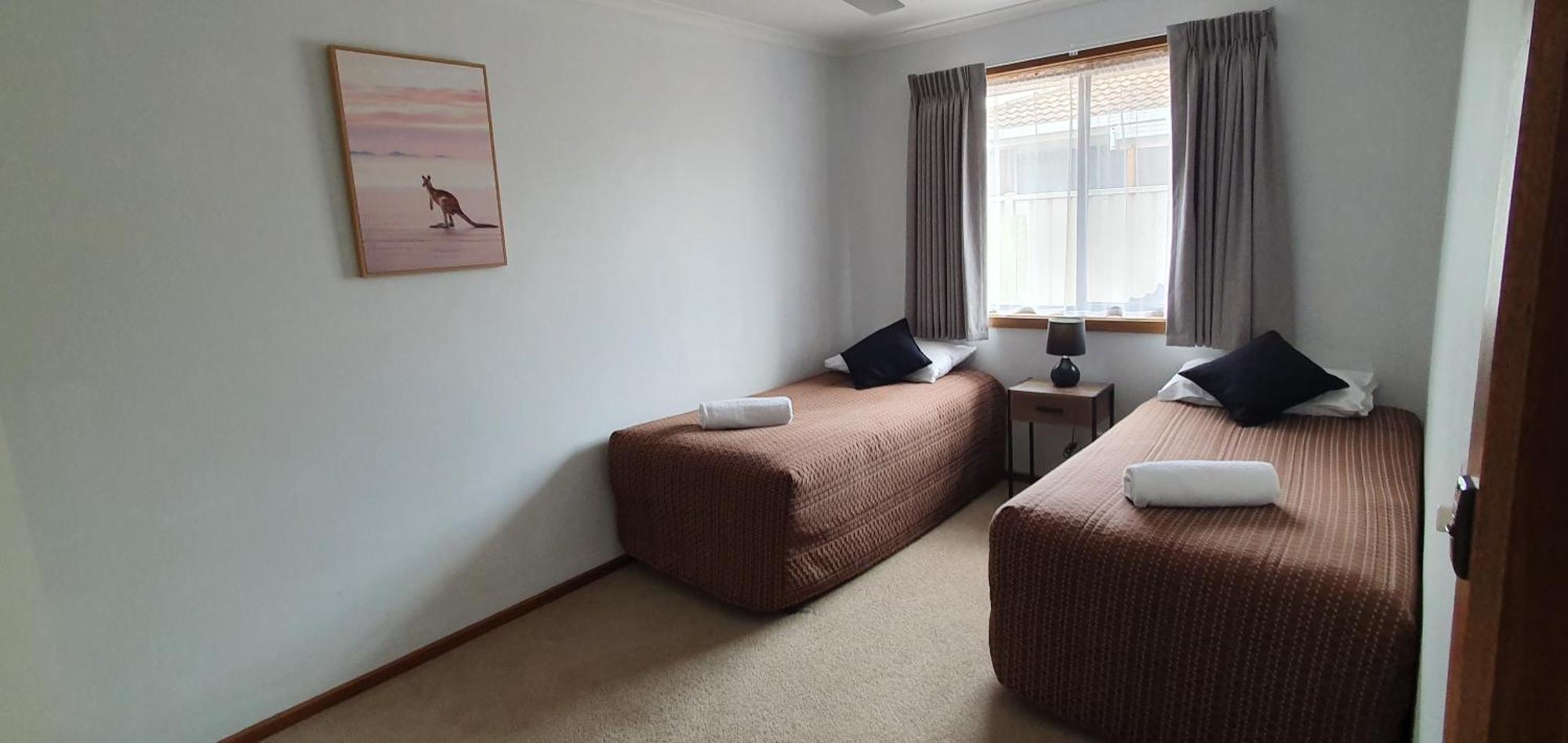 Centrepoint Motel Deniliquin Eksteriør bilde