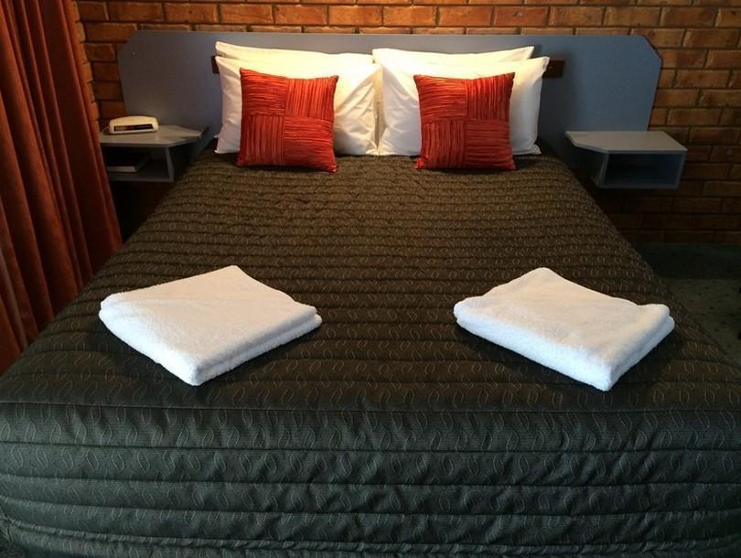 Centrepoint Motel Deniliquin Eksteriør bilde